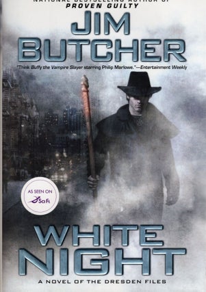 Item #109734 WHITE KNIGHT (A Novel of the Dresden Files). Jim Butcher